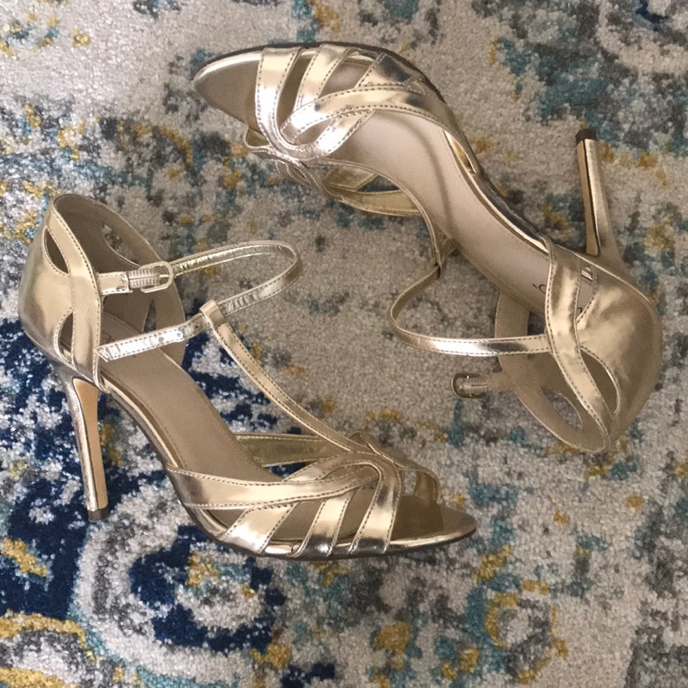 Gold dress heels
